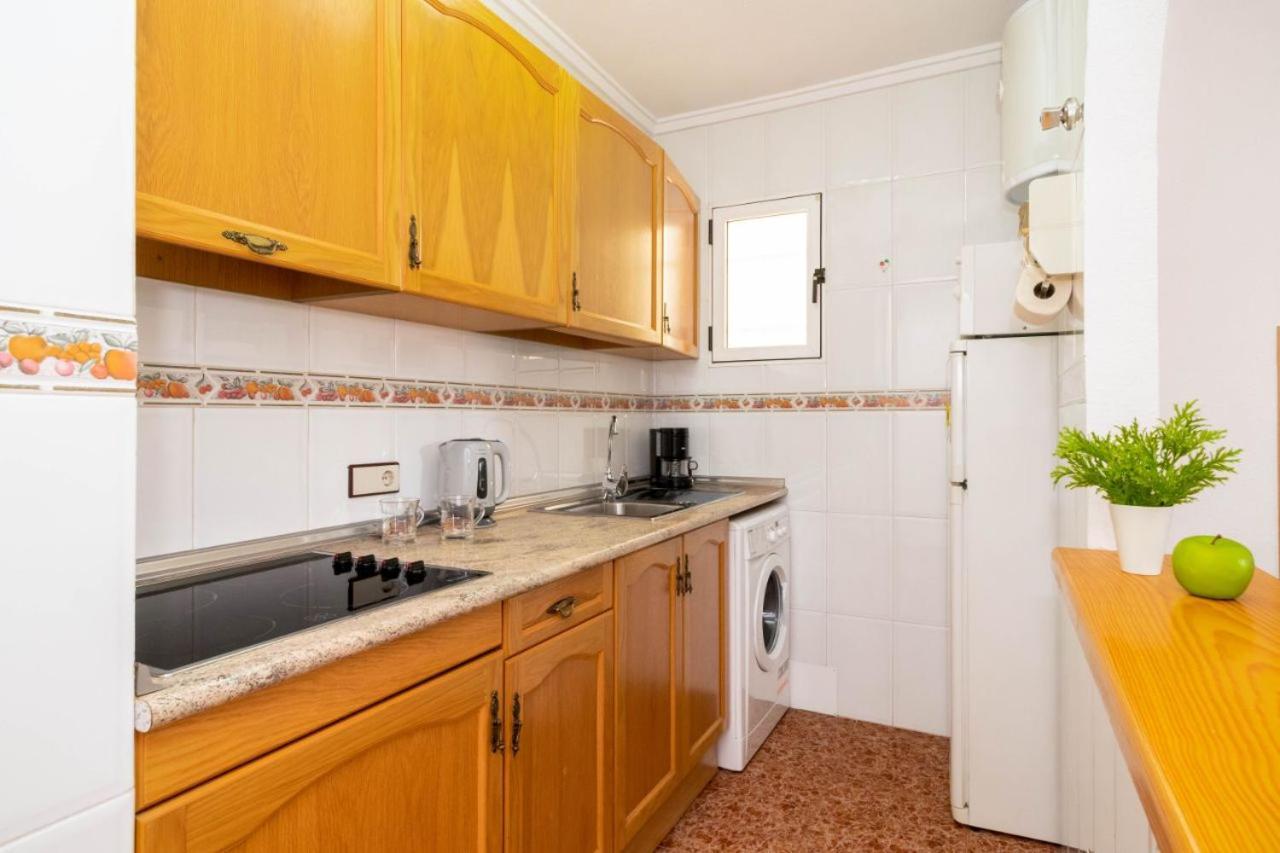 Apartamentos Villa Madrid Torrevieja Exteriör bild